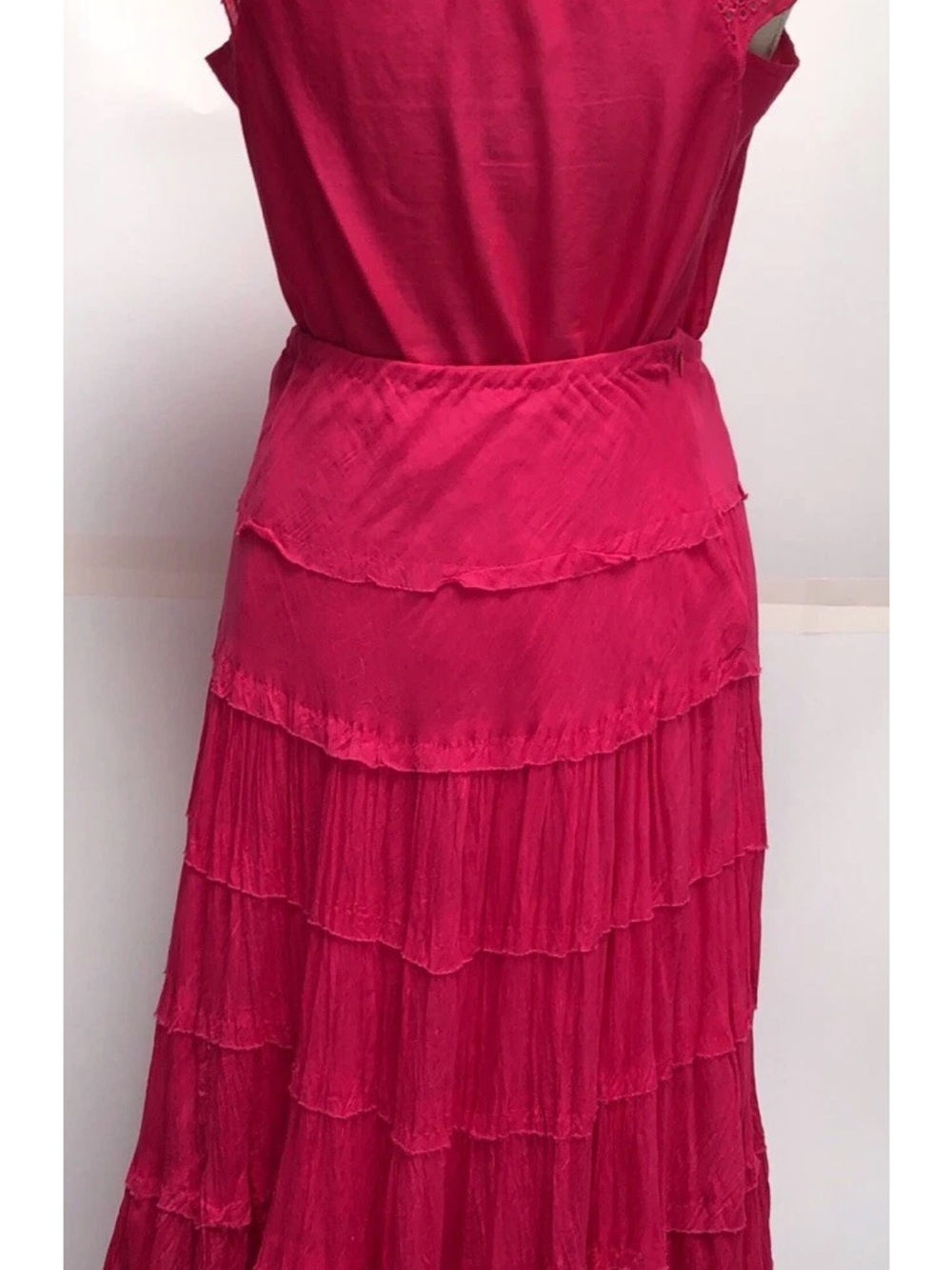 LOT OF 2: Banana Republic Eyelet Top & RUFFLED TIERED SKIRT COTTON HOT PINK MED - Picture 6 of 13